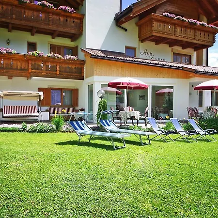 Garni Cristin & Dep Antina Aparthotel