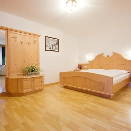 Aparthotel Garni Cristin & Dep Antina
